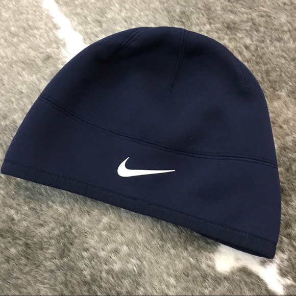 nike therma fit beanie